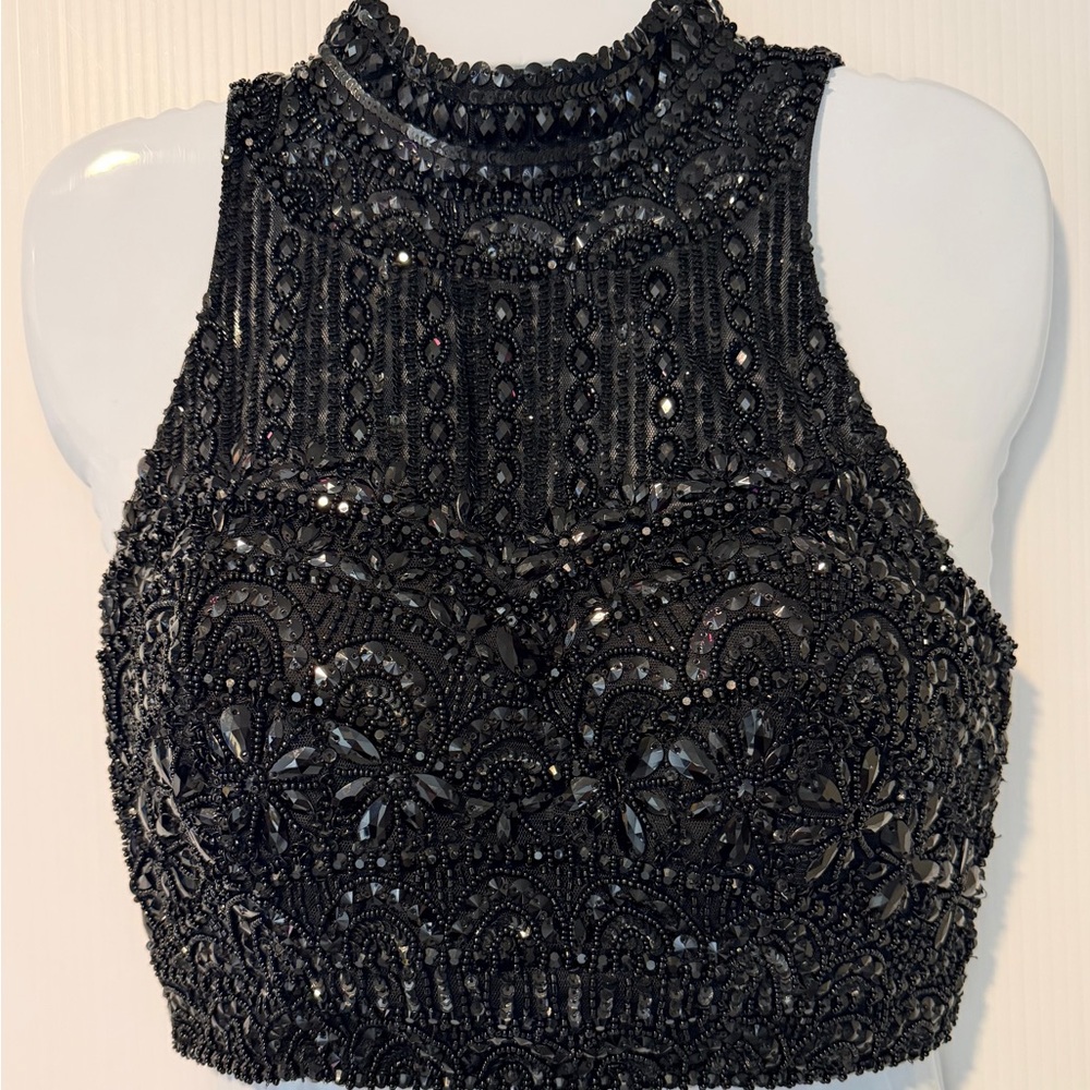 Sherri Hill Size 2 Black Fully Beaded Crop Top ✨ Prom Pageant Vegas Glam